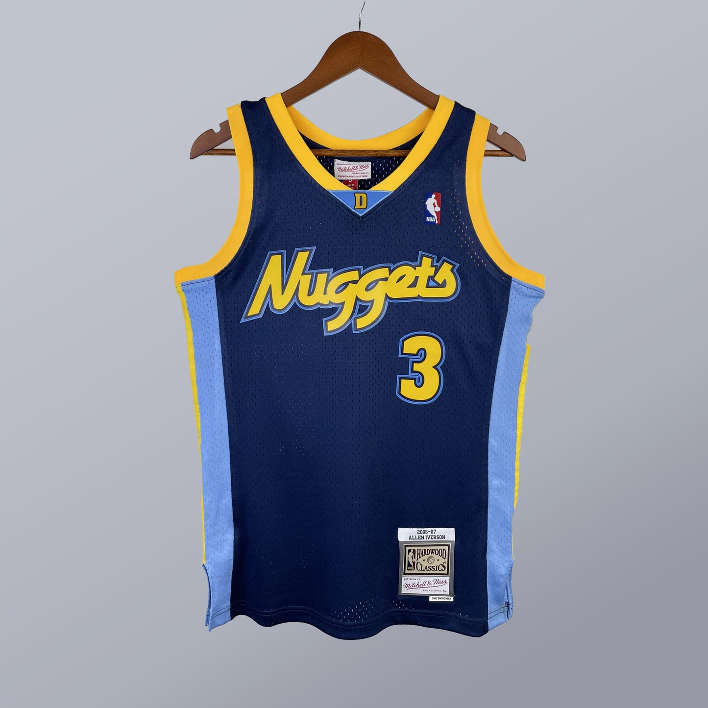 Allen Iverson - Nuggets Jersey - Hardwood Classics 2006/07 Swingman Azul