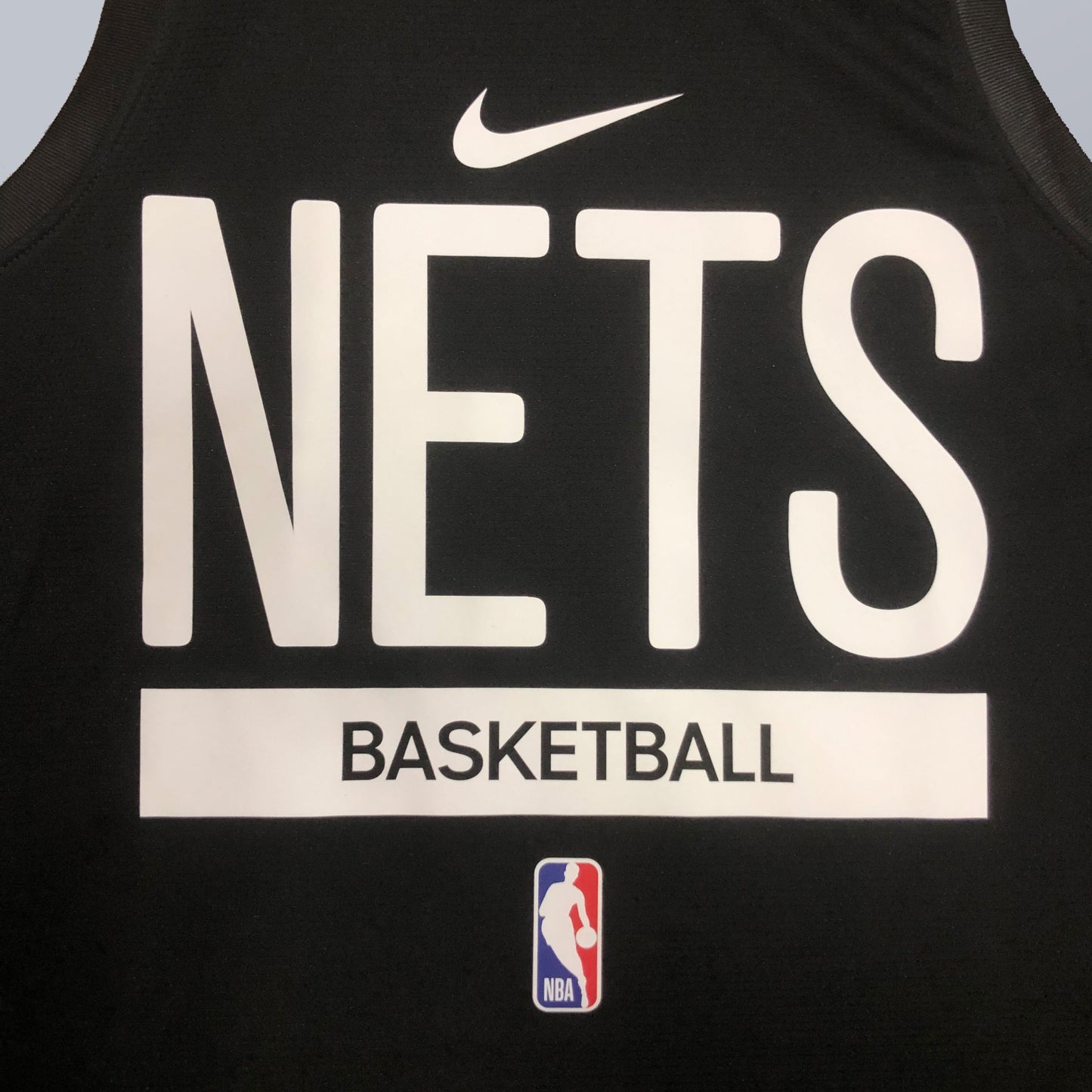 Training Style - Nets Jersey - Negra