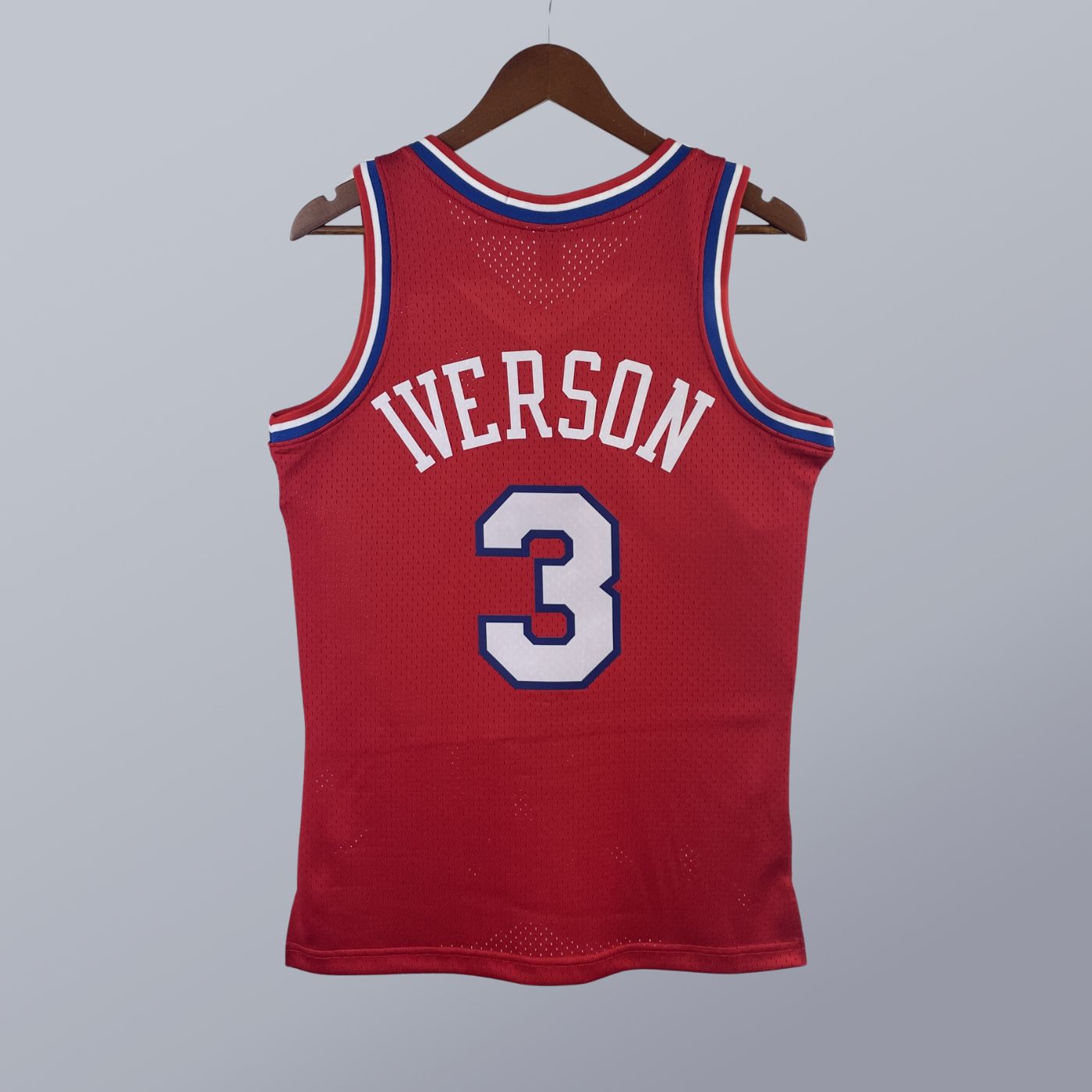 Allen Iverson - Seven Sixers Jersey - Hardwood Classics 2002/03 Swingman Roja