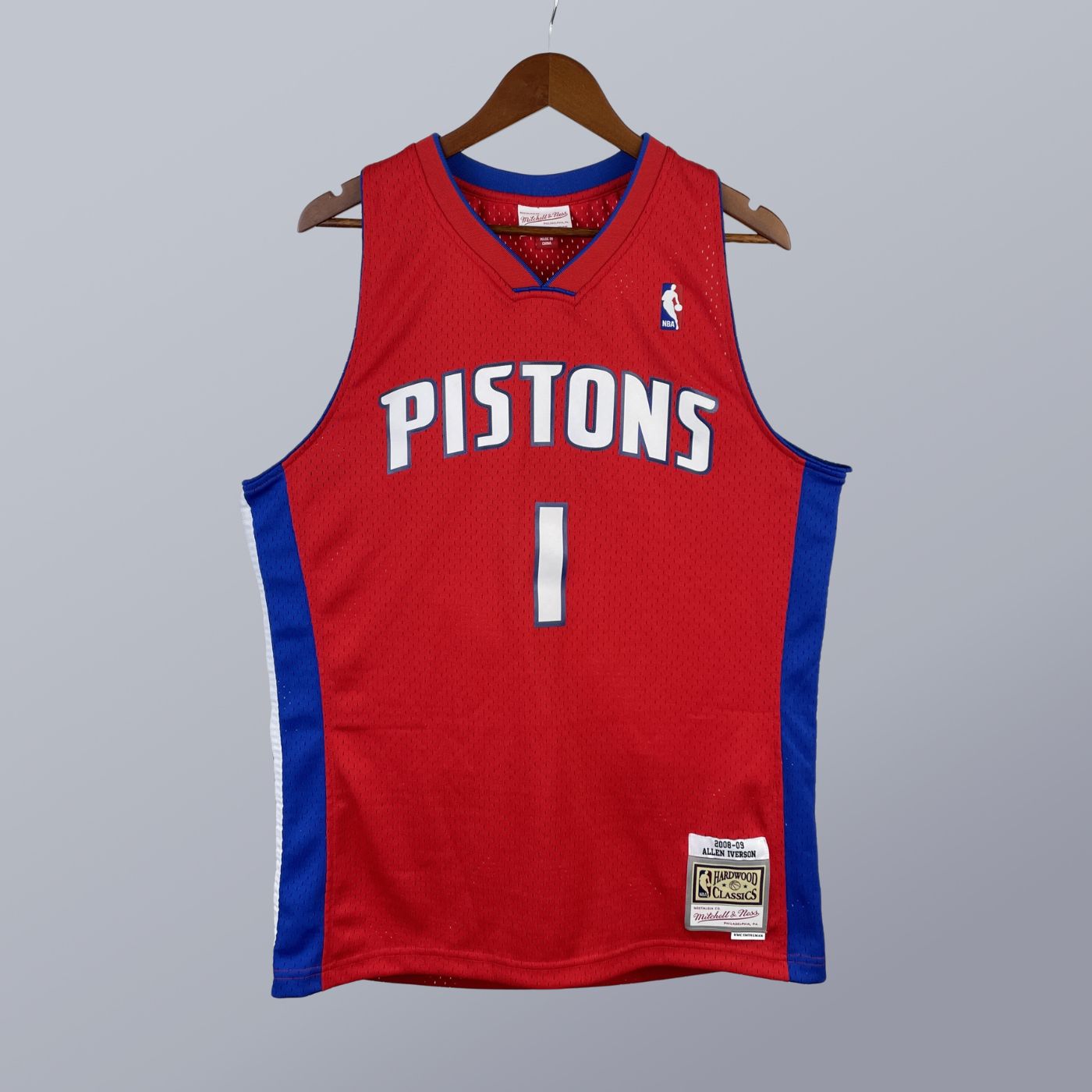 Allen Iverson - Pistons Jersey - Hardwood Classics 2008/09 Swingman Roja