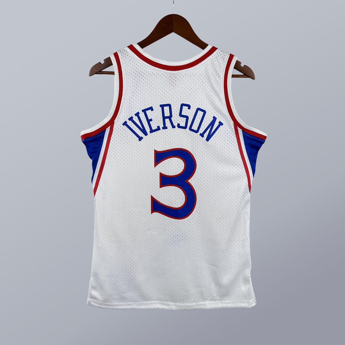 Allen Iverson - Seven Sixers Jersey - Hardwood Classics 1996/97 Swingman Blanca