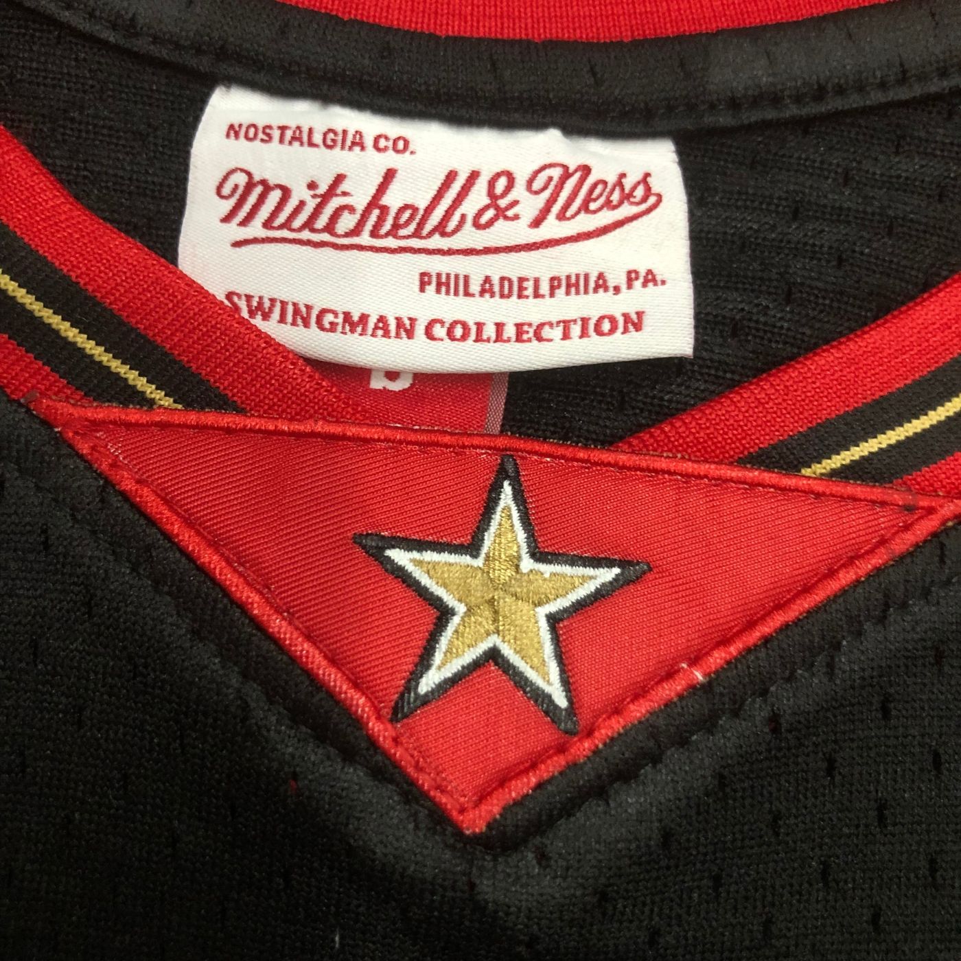 Allen Iverson - Seven Sixers Jersey - Hardwood Classics 1997/98 Swingman Negra