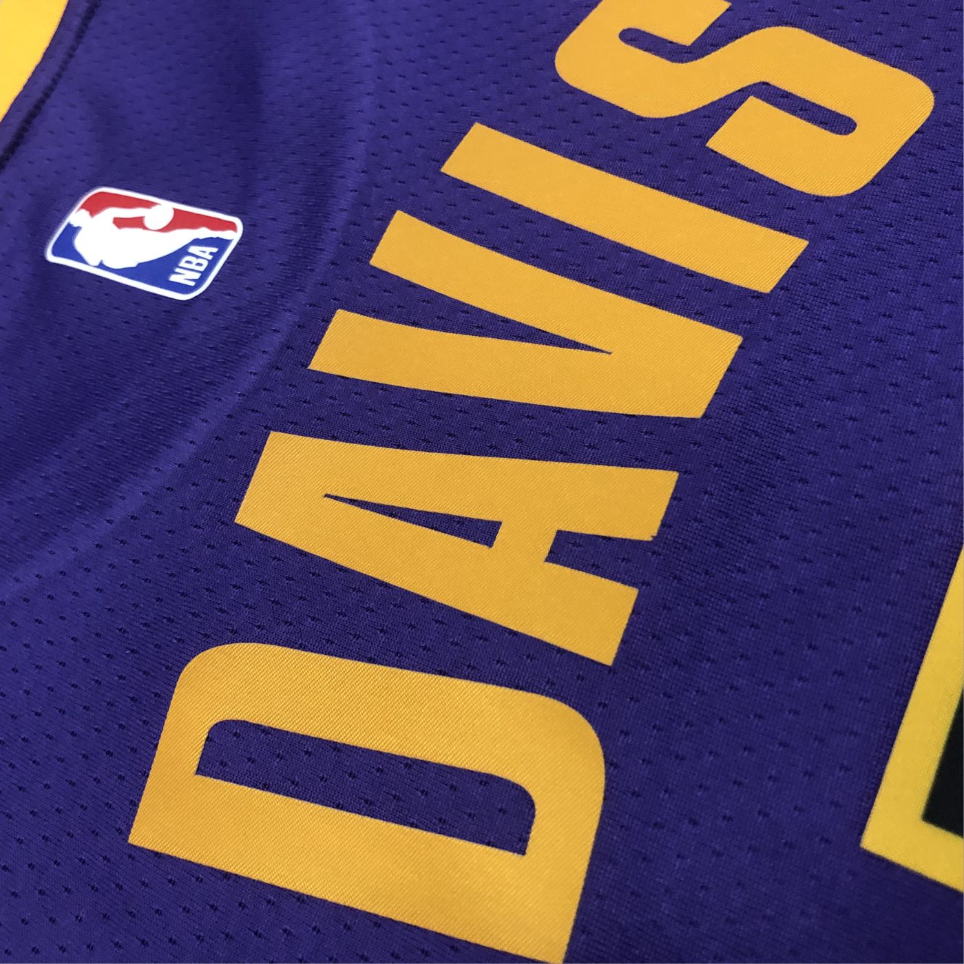 Anthony Davis - Lakers Jersey - Statement Edition Swingman 2023/24