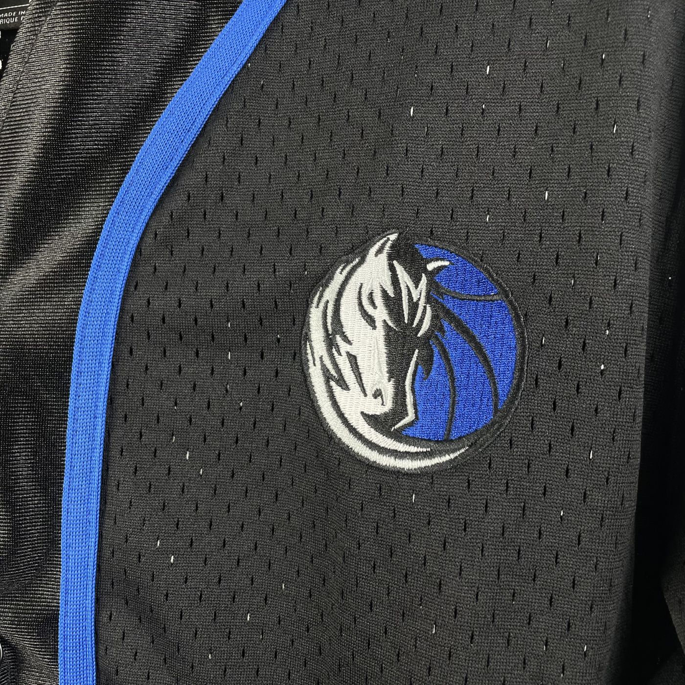 Baseball Style - Mavs Jersey - Statement Edition Button-Up