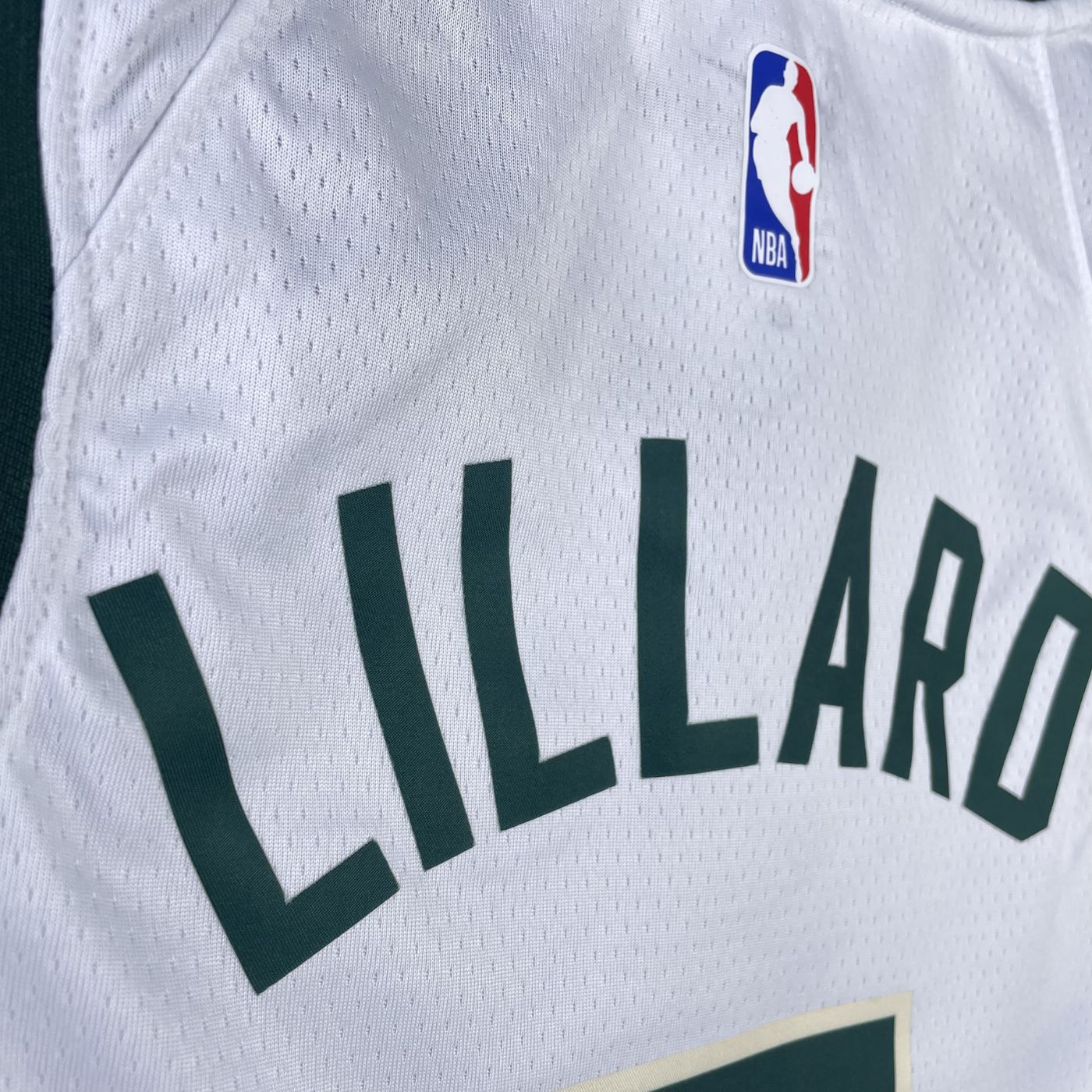 Damian Lillard - Bucks Jersey - Association Edition Swingman 2023/24