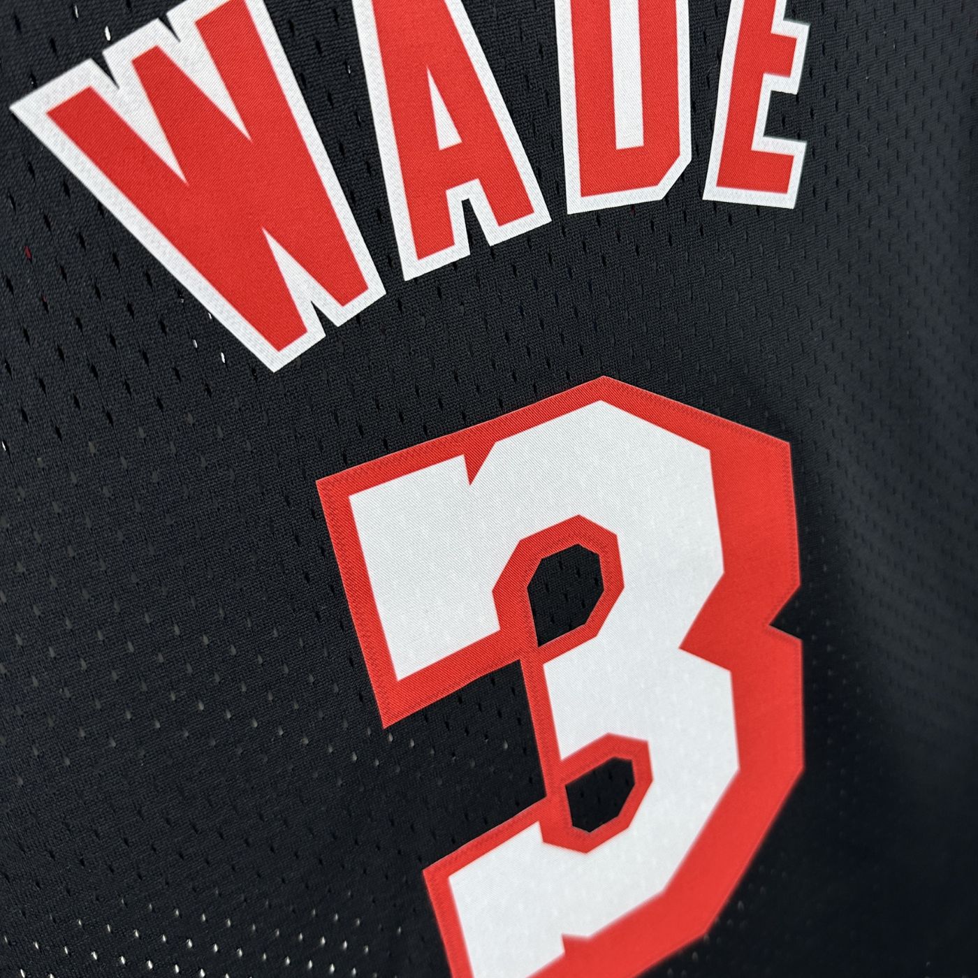 Dwyane Wade - Heat Jersey - Hardwood Classics 2013/14 Swingman Negra