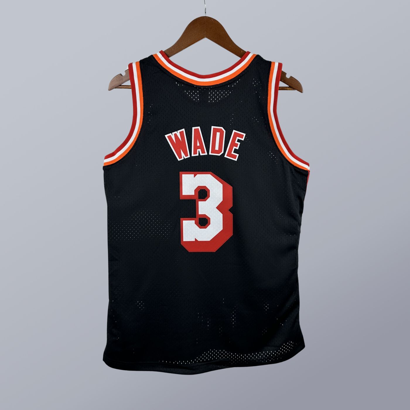 Dwyane Wade - Heat Jersey - Hardwood Classics 2013/14 Swingman Negra