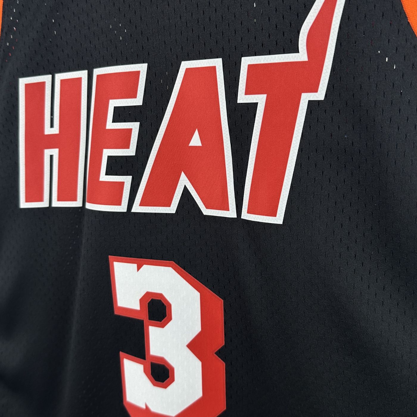 Dwyane Wade - Heat Jersey - Hardwood Classics 2013/14 Swingman Negra