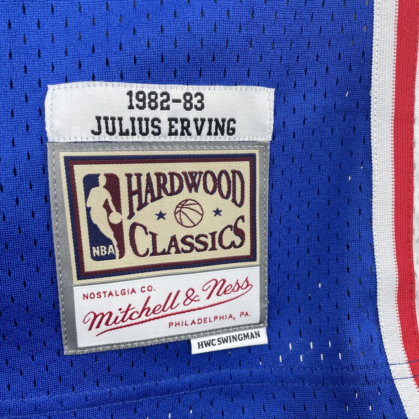 Julius Erving - Seven Sixers Jersey - Hardwood Classics 1982/83 Swingman Azul