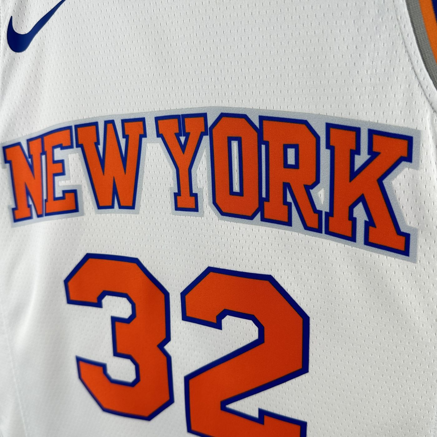 Karl Anthony Towns – Knicks Jersey – Association Edition Swingman 2023/24