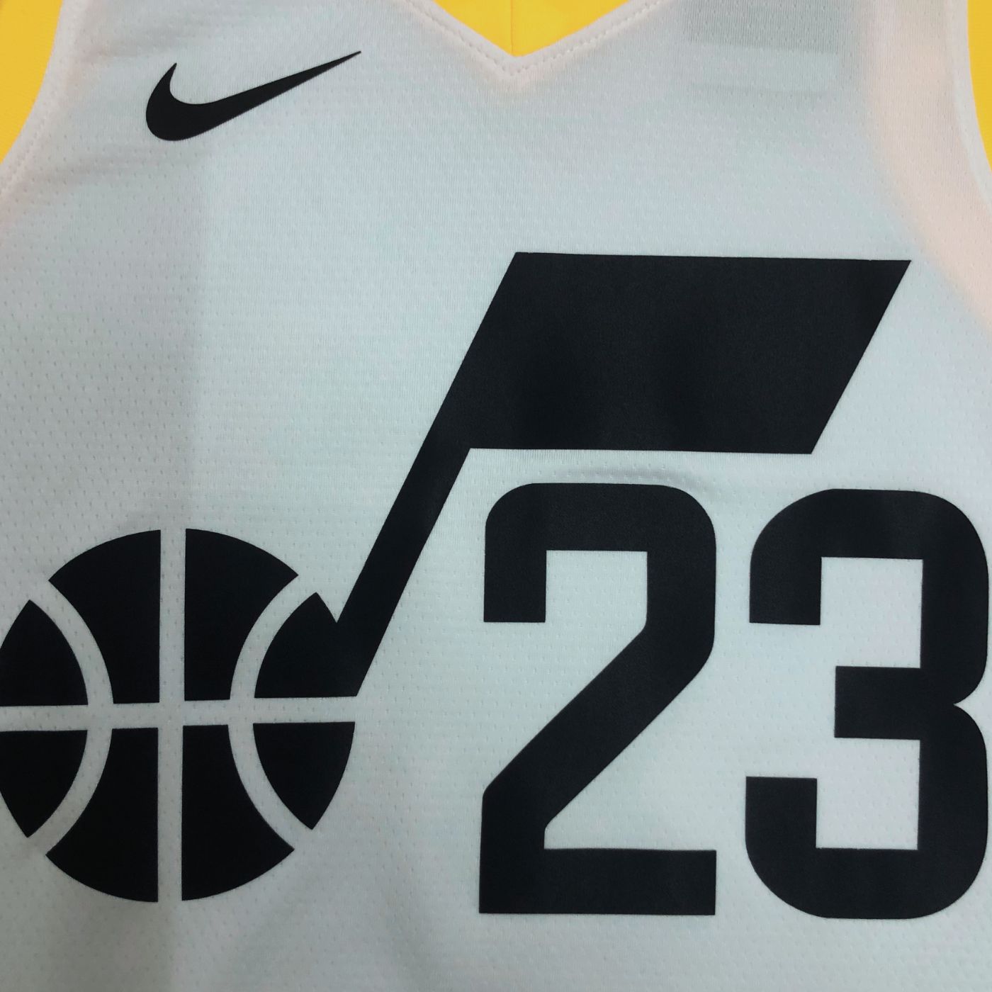 Lauri Markkanen - Jazz Jersey - Association Edition Swingman 2023/24