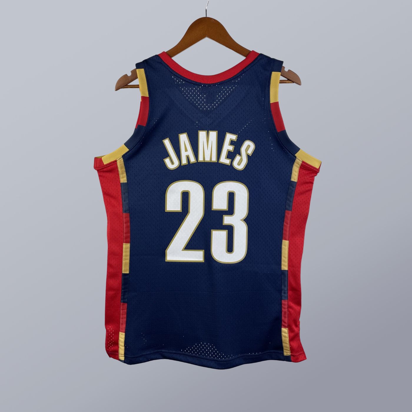 LeBron James - Cavaliers Jersey - Hardwood Classics 2008/09 Swingman Azul