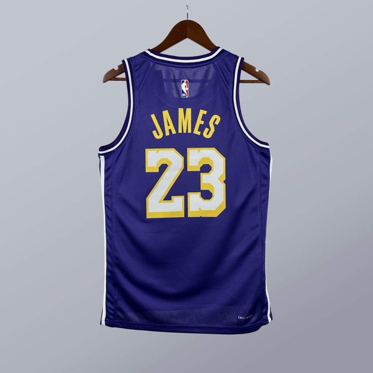 LeBron James - Lakers Jersey - Statement Edition Swingman 2025/26