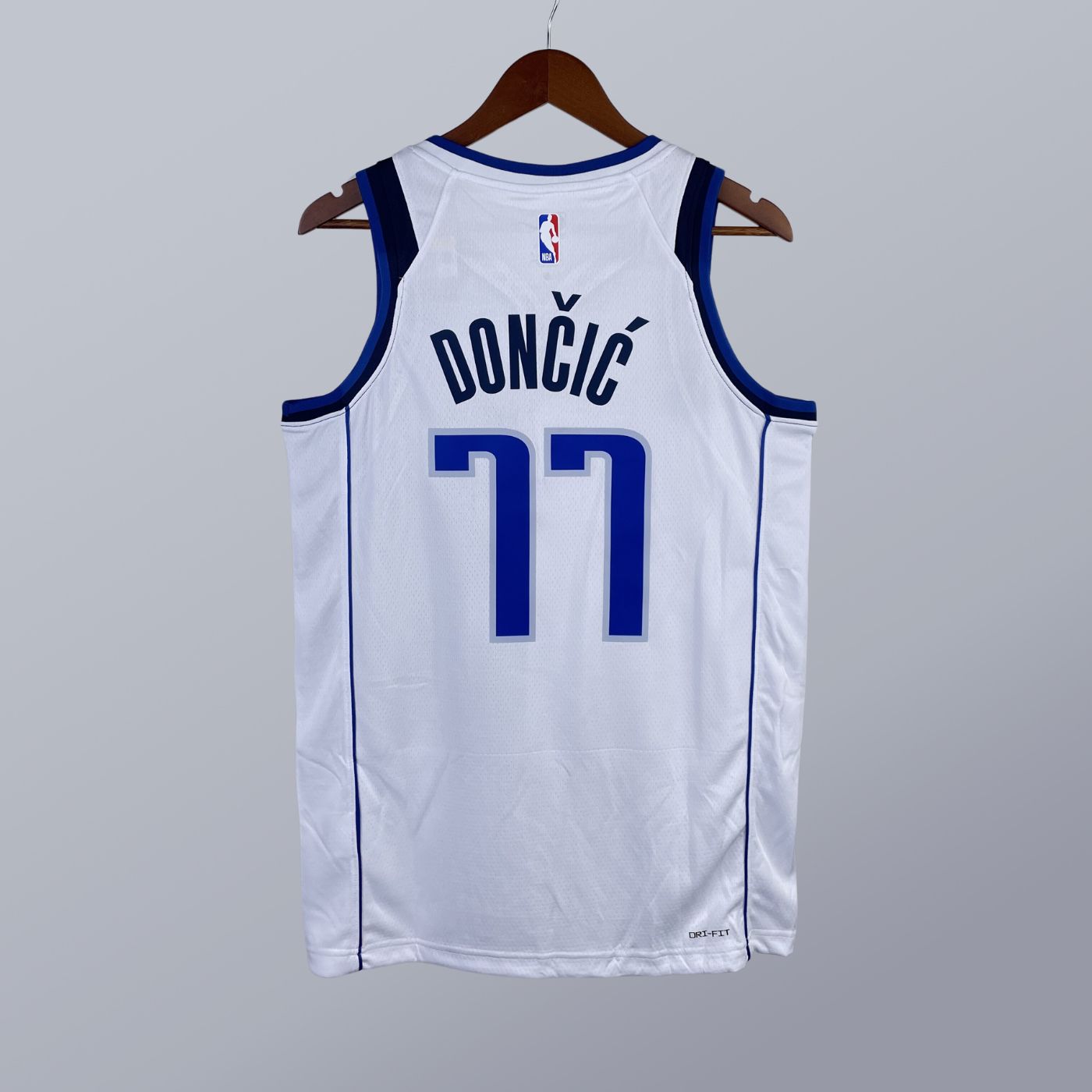 Luka Doncic - Mavs Jersey - Association Edition Swingman 2022/23