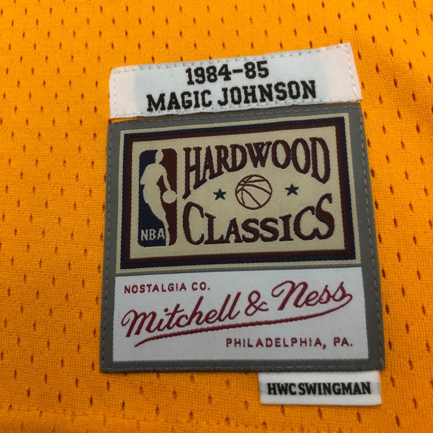Magic Johnson - Lakers Jersey - Hardwood Classics 1984/85 Swingman Amarilla
