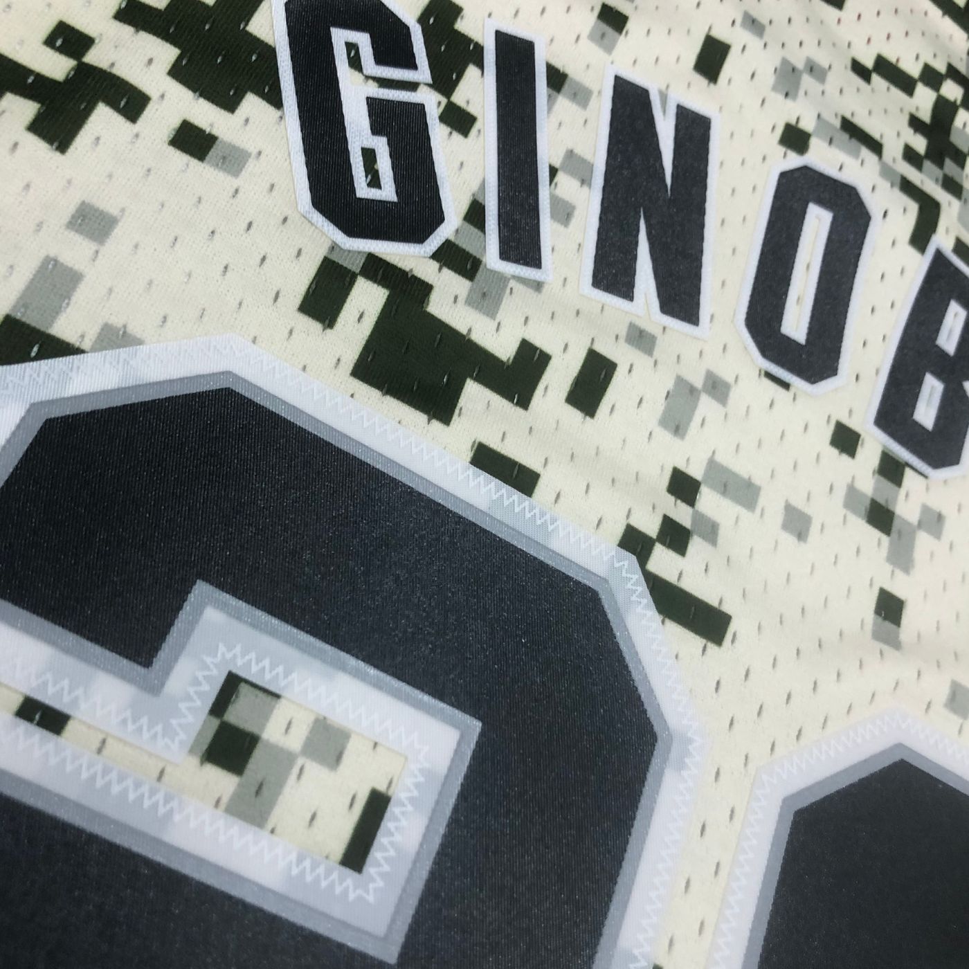 Manu Ginóbili - Spurs Jersey - Hardwood Classics 2013/14 Swingman Pixel Cream