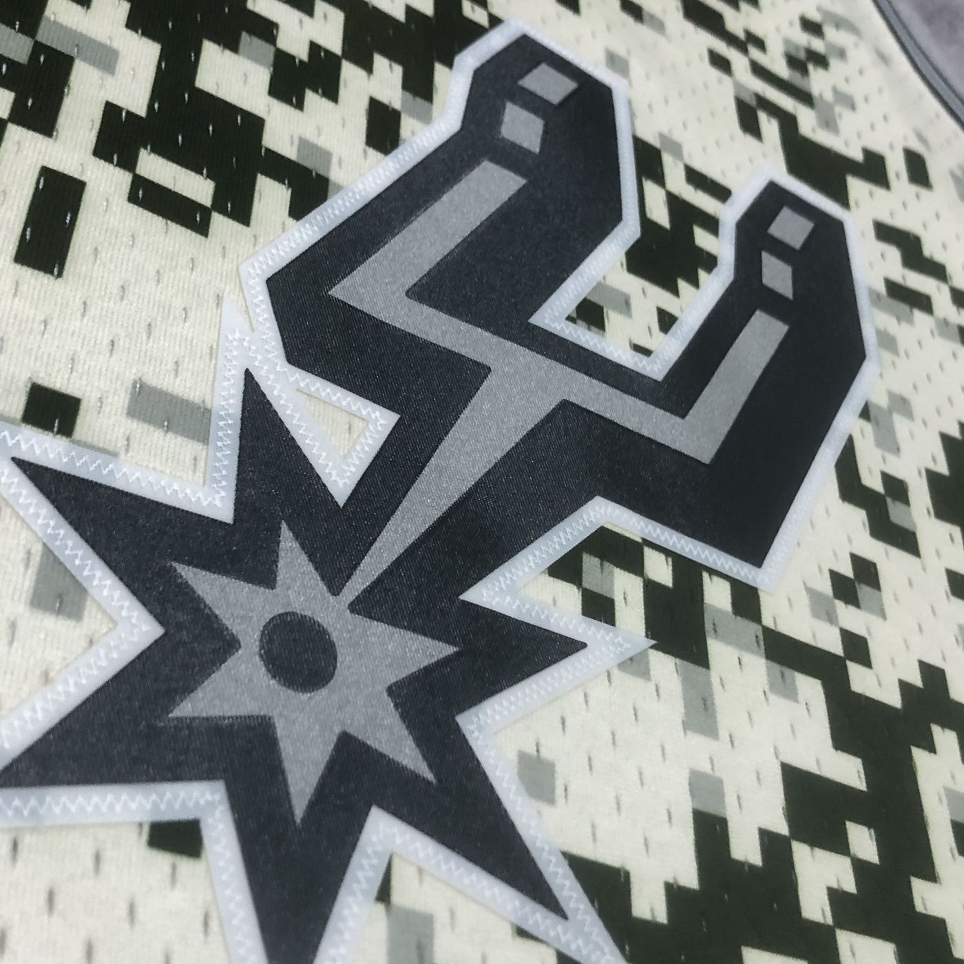 Manu Ginóbili - Spurs Jersey - Hardwood Classics 2013/14 Swingman Pixel Cream