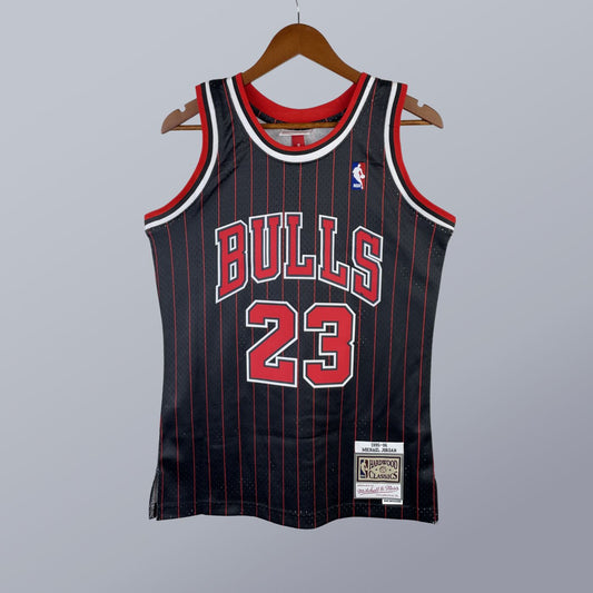 Michael Jordan - Bulls Jersey - Hardwood Classics 1995/96 Swingman Negra