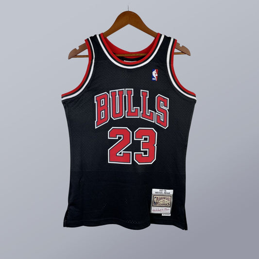 Michael Jordan - Bulls Jersey - Hardwood Classics 1997/98 Swingman Negra