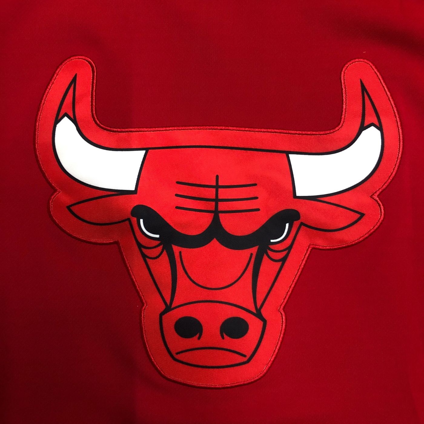 Polerón Bulls Pre-game Style – Rojo