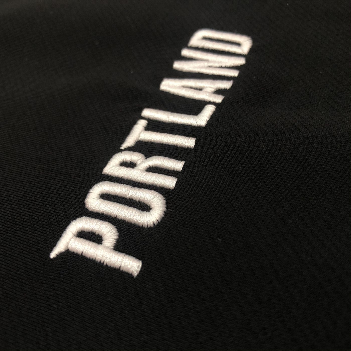 Polerón Trail-Blazers Pre-game Style – Negro