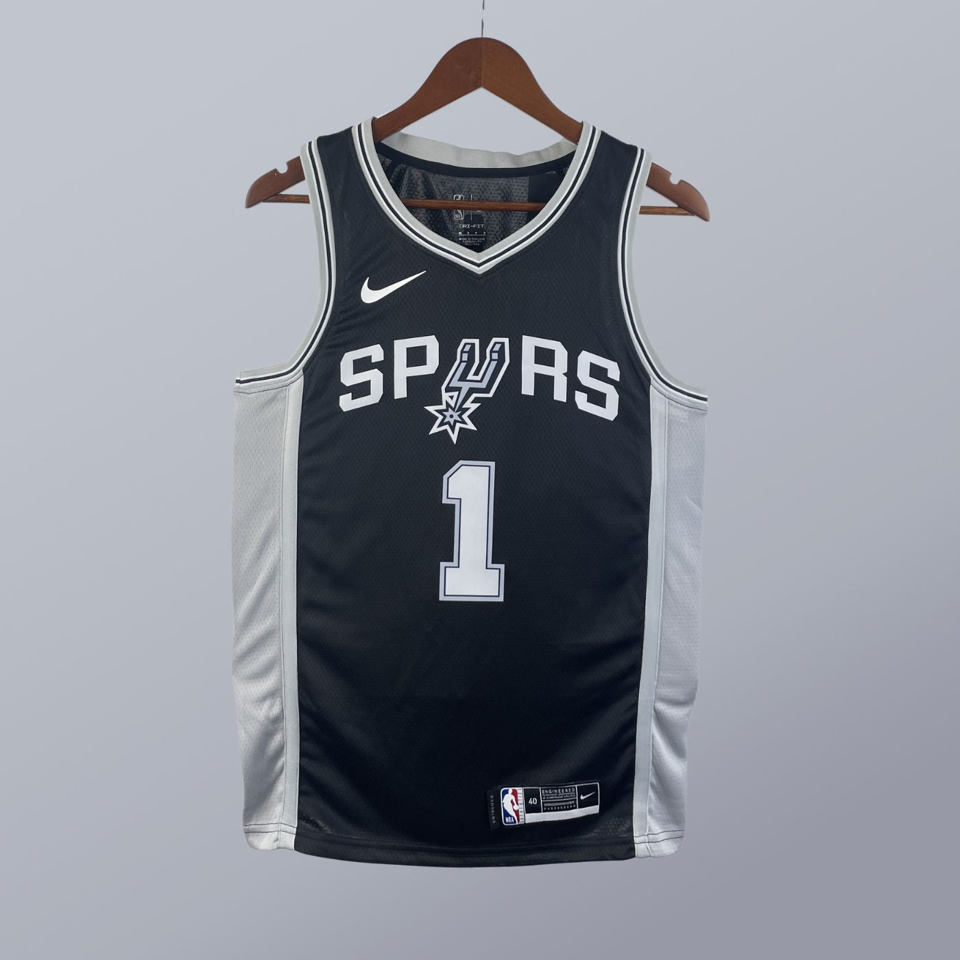 Victor Wembanyama – Spurs Jersey – Icon Edition Swingman 2023/24