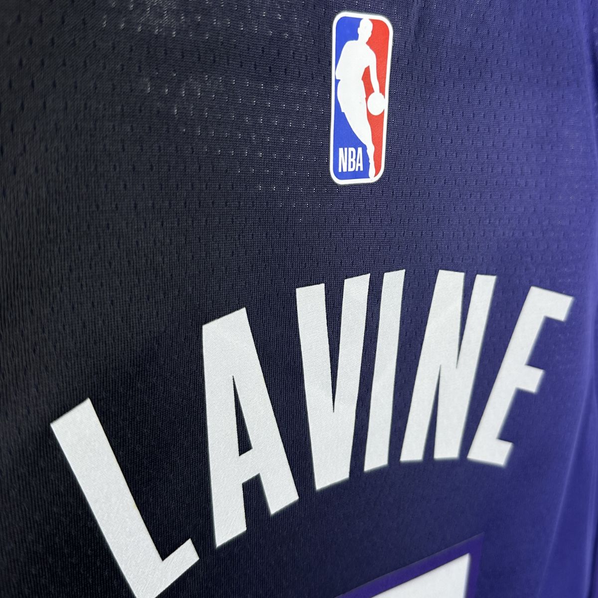 Zach LaVine - Kings Jersey - Statement Edition Swingman 2024/25