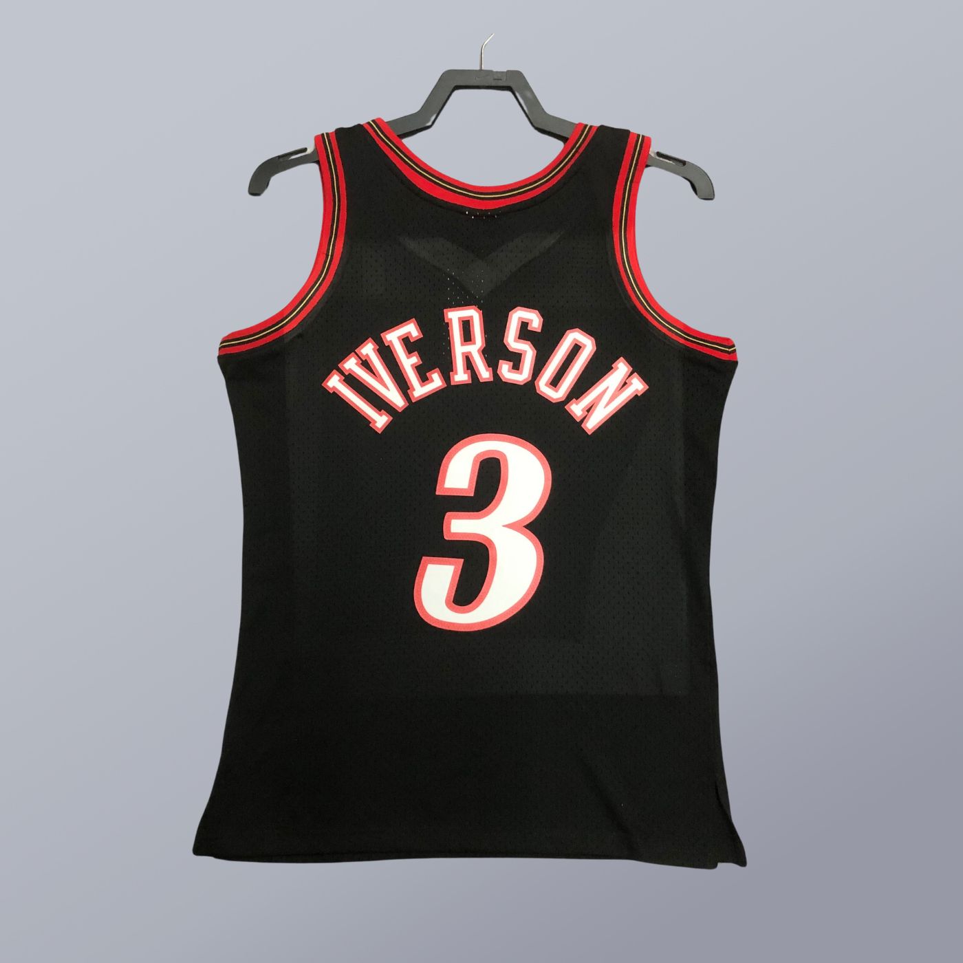 Allen Iverson - Seven Sixers Jersey - Hardwood Classics 1997/98 Swingman Negra