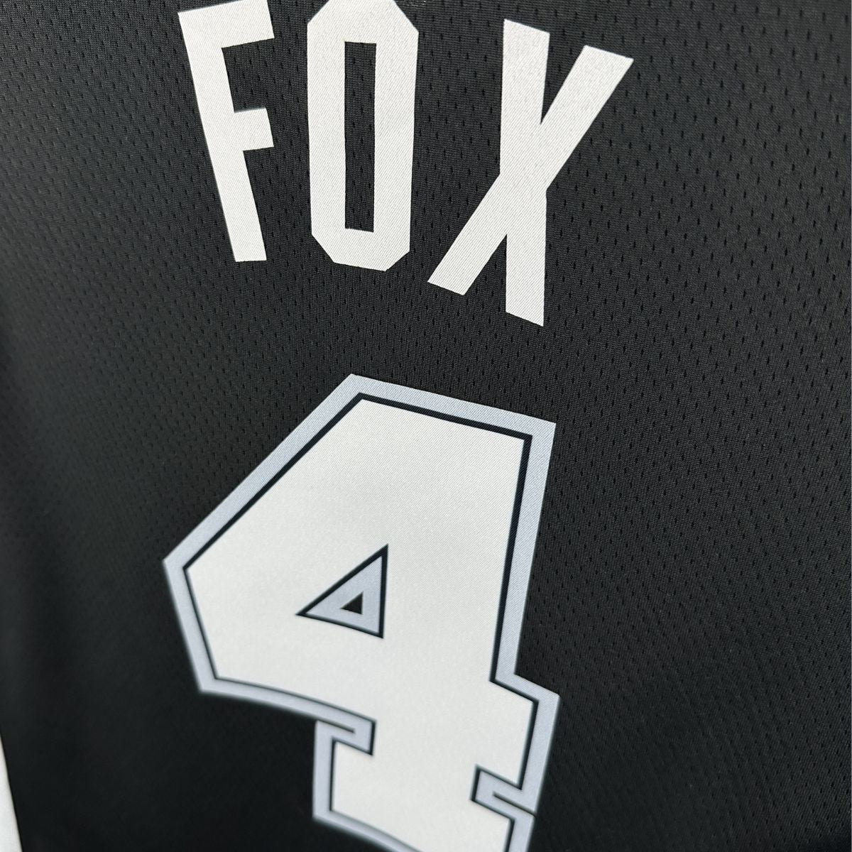 De'Aaron Fox – Spurs Jersey – Icon Edition Swingman 2024/25