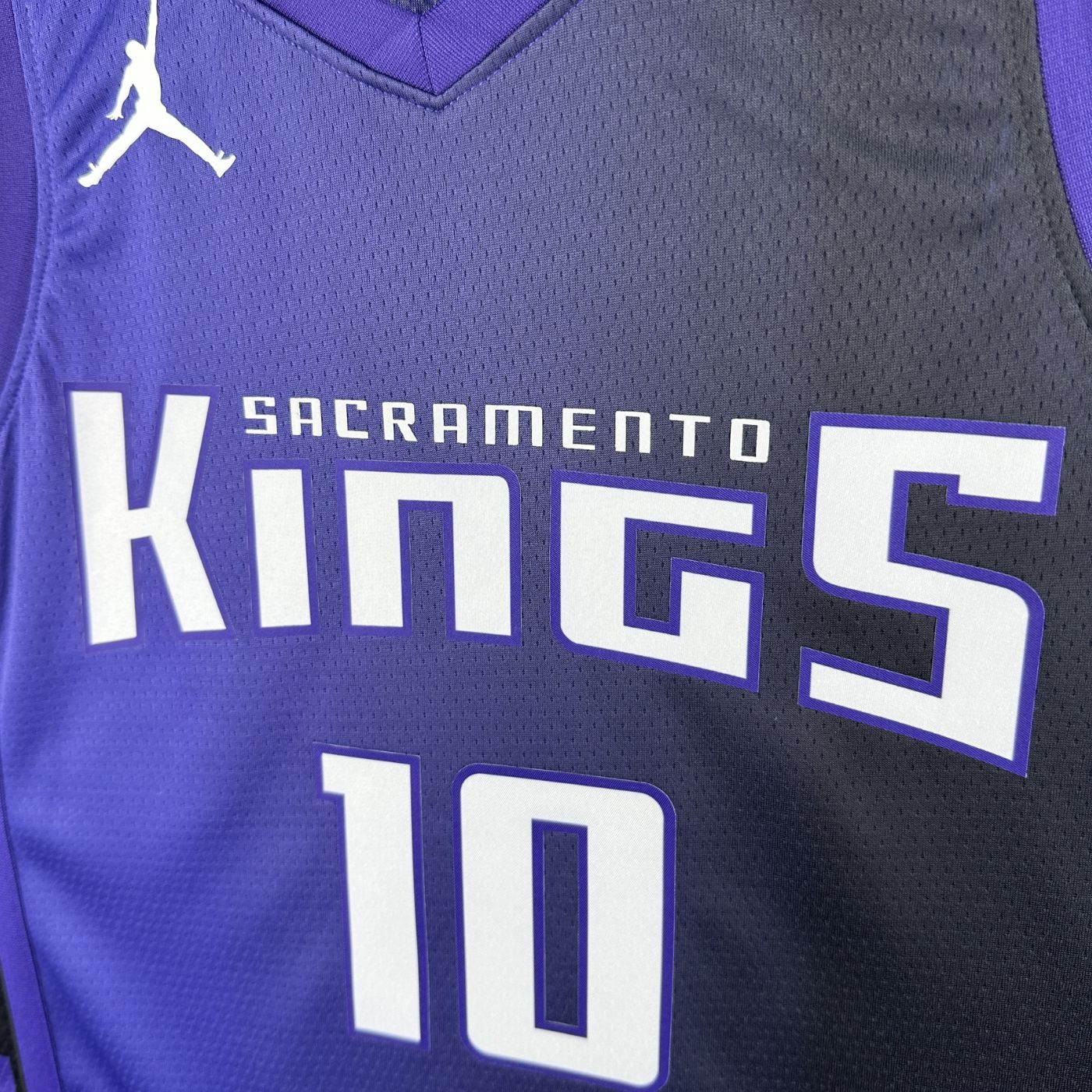 DeMar DeRozan - Kings Jersey - Statement Edition Swingman 2024/25