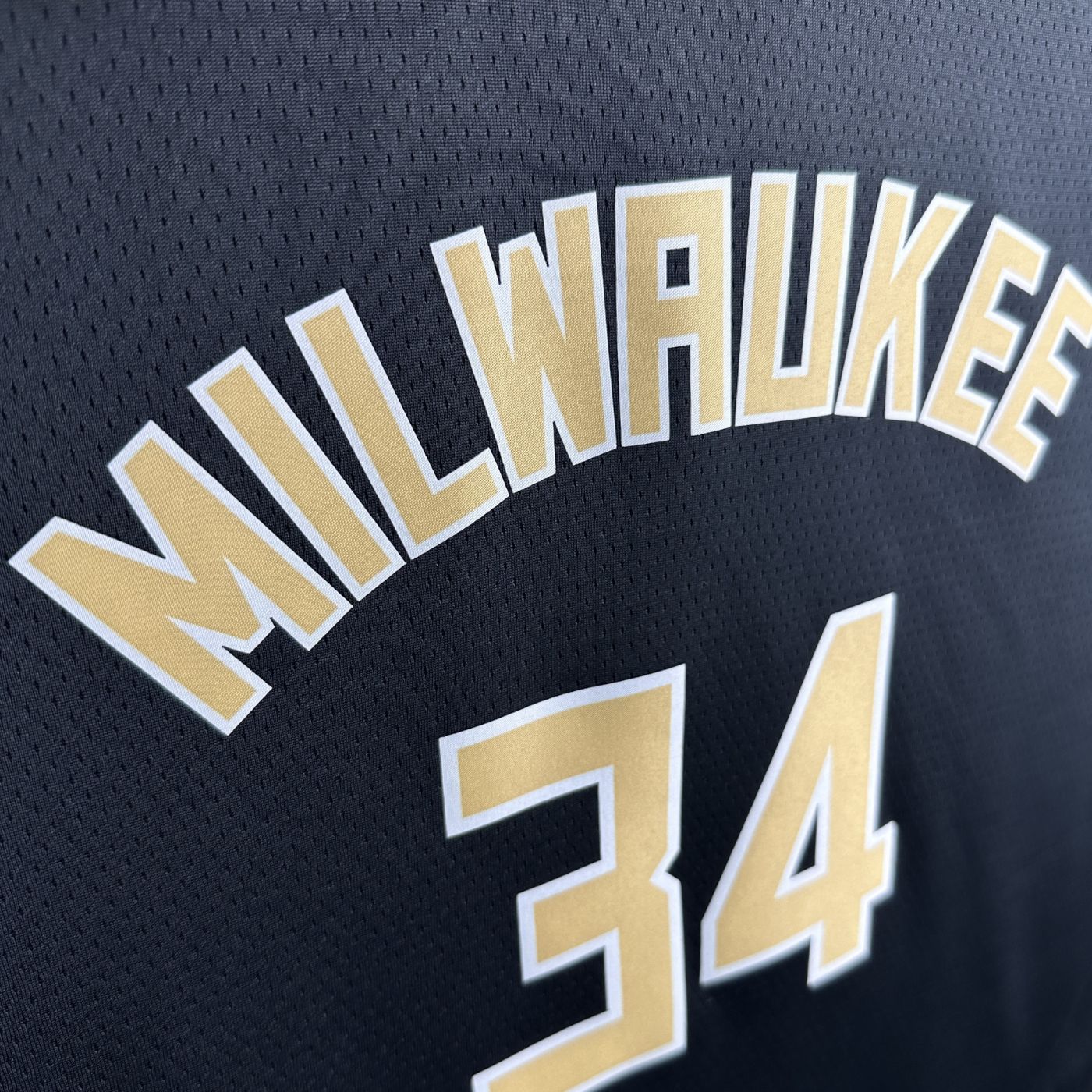 Giannis Antetokounmpo - Bucks Jersey - Select Series Authentics 2024