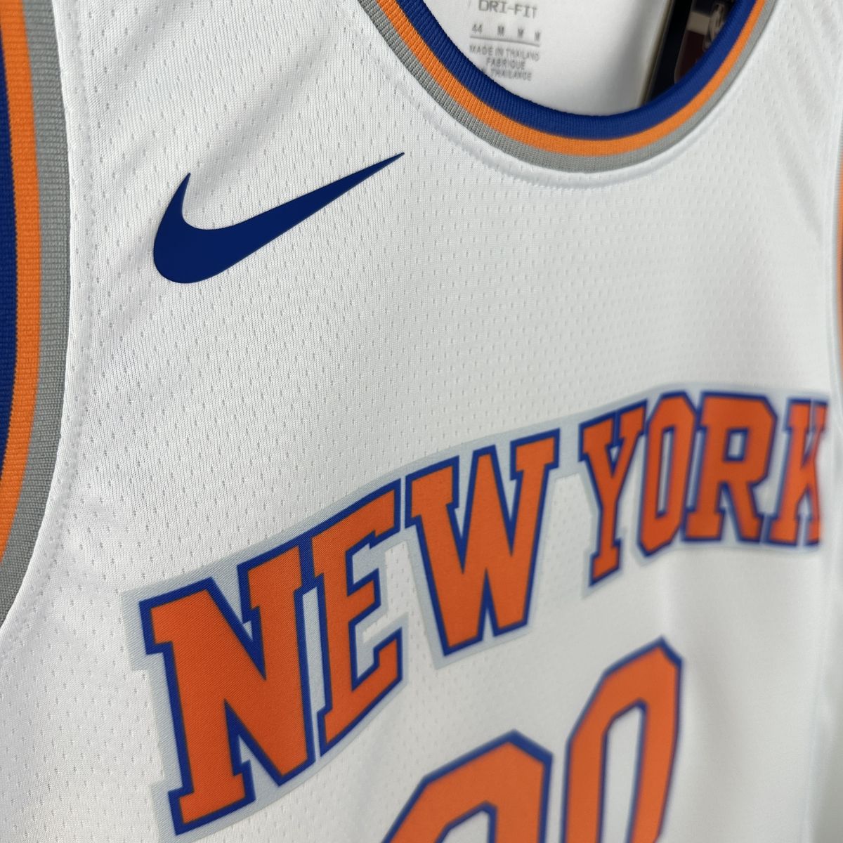 Jordan Clarkson– Knicks Jersey – Association Edition Swingman 2023/24