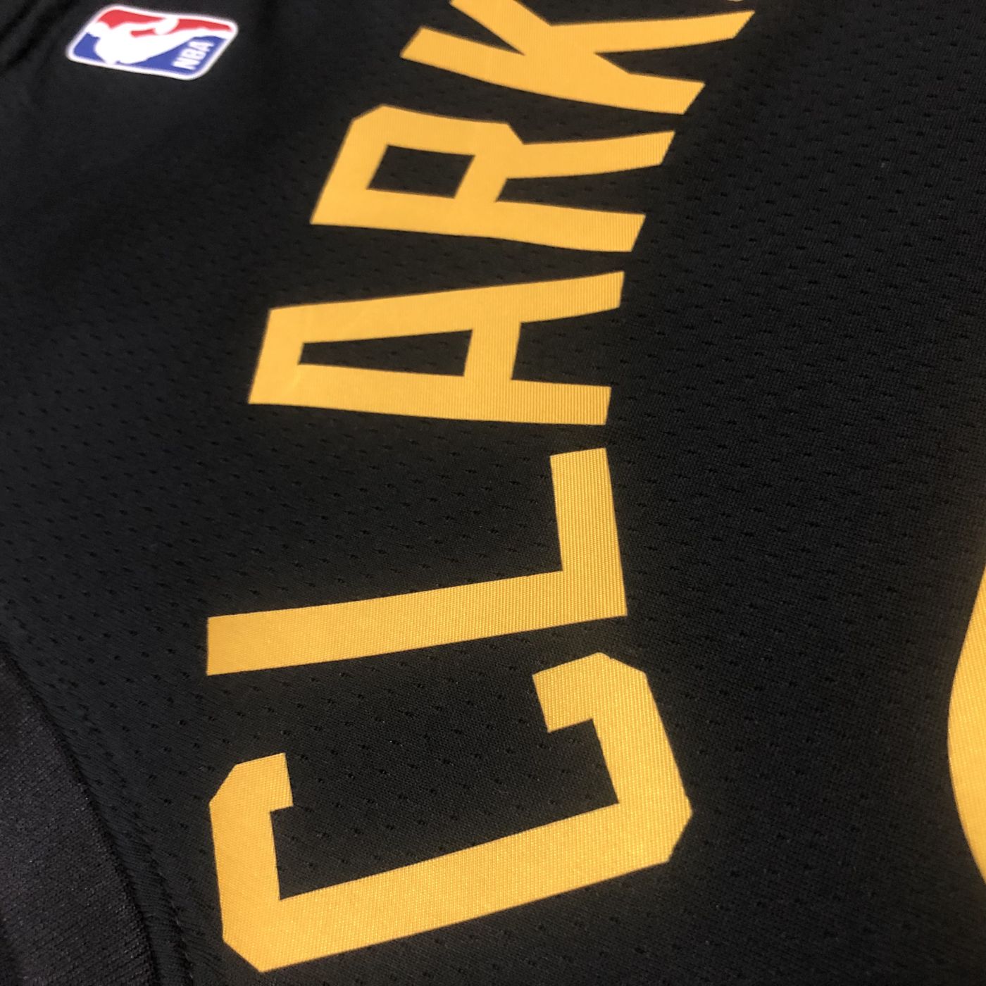 Jordan Clarkson - Jazz Jersey - Statement Edition Swingman 2023/24