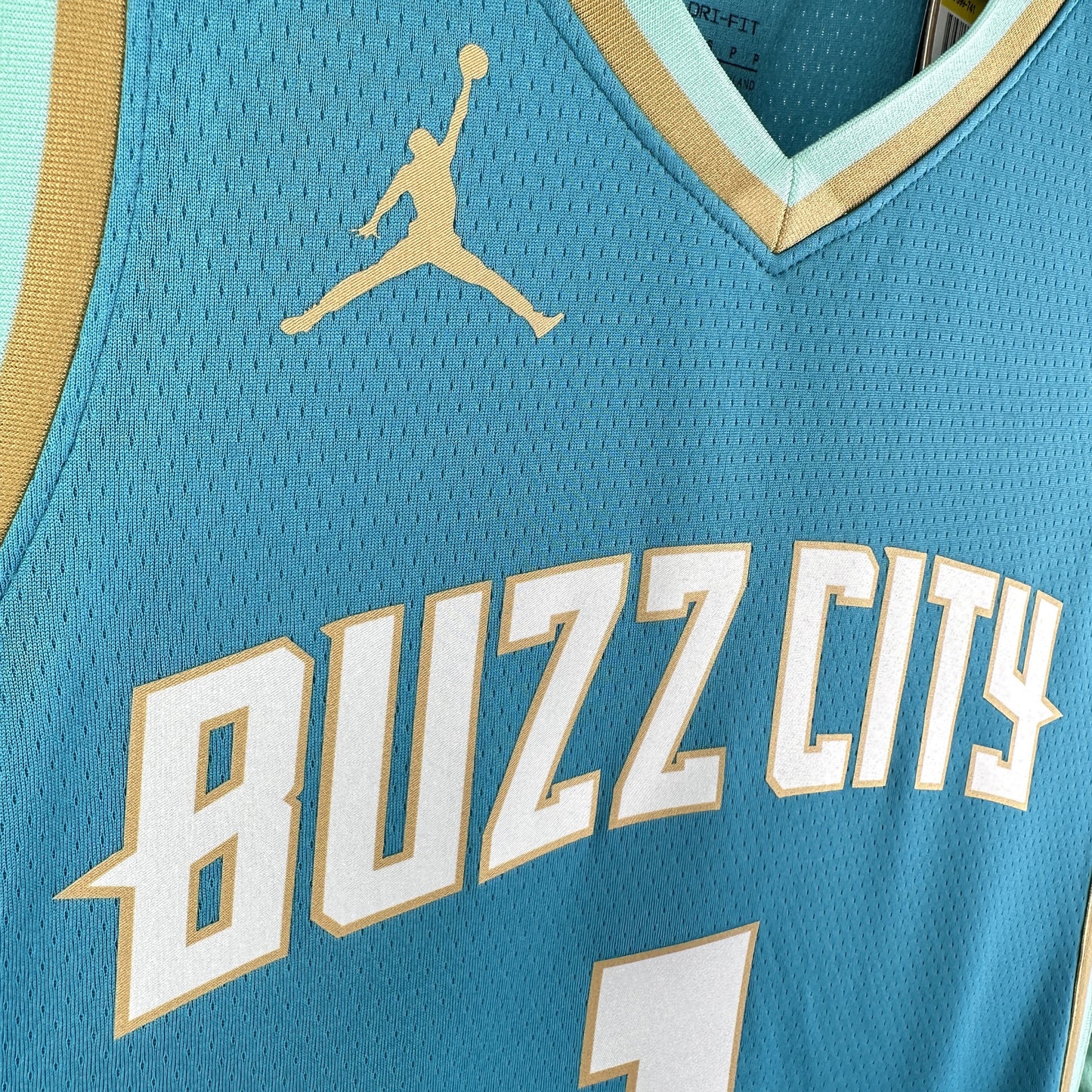 LaMelo Ball - Hornets Jersey - City Edition Swingman 2023/24