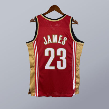 LeBron James - Cavaliers Jersey - Hardwood Classics 2003/04 Swingman Roja