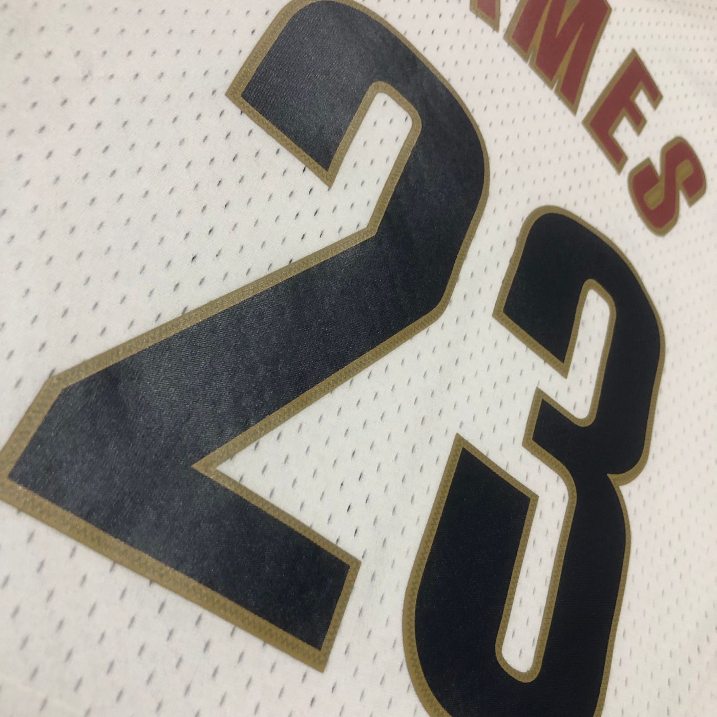 LeBron James - Cavaliers Jersey - Hardwood Classics 2003/04 Swingman Blanca