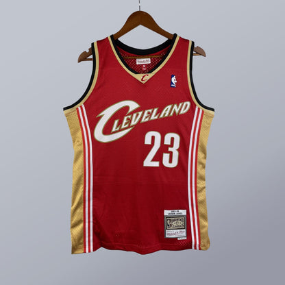 LeBron James - Cavaliers Jersey - Hardwood Classics 2003/04 Swingman Roja