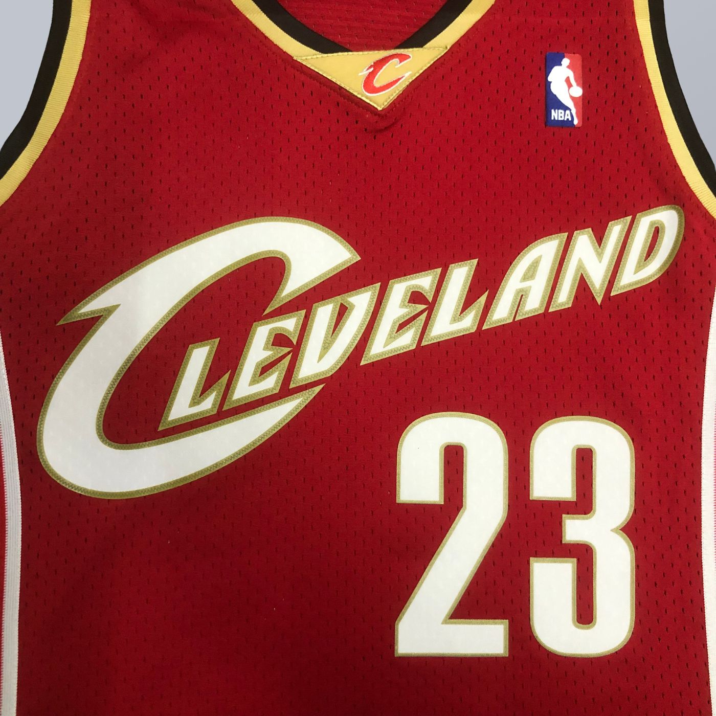 LeBron James - Cavaliers Jersey - Hardwood Classics 2003/04 Swingman Roja
