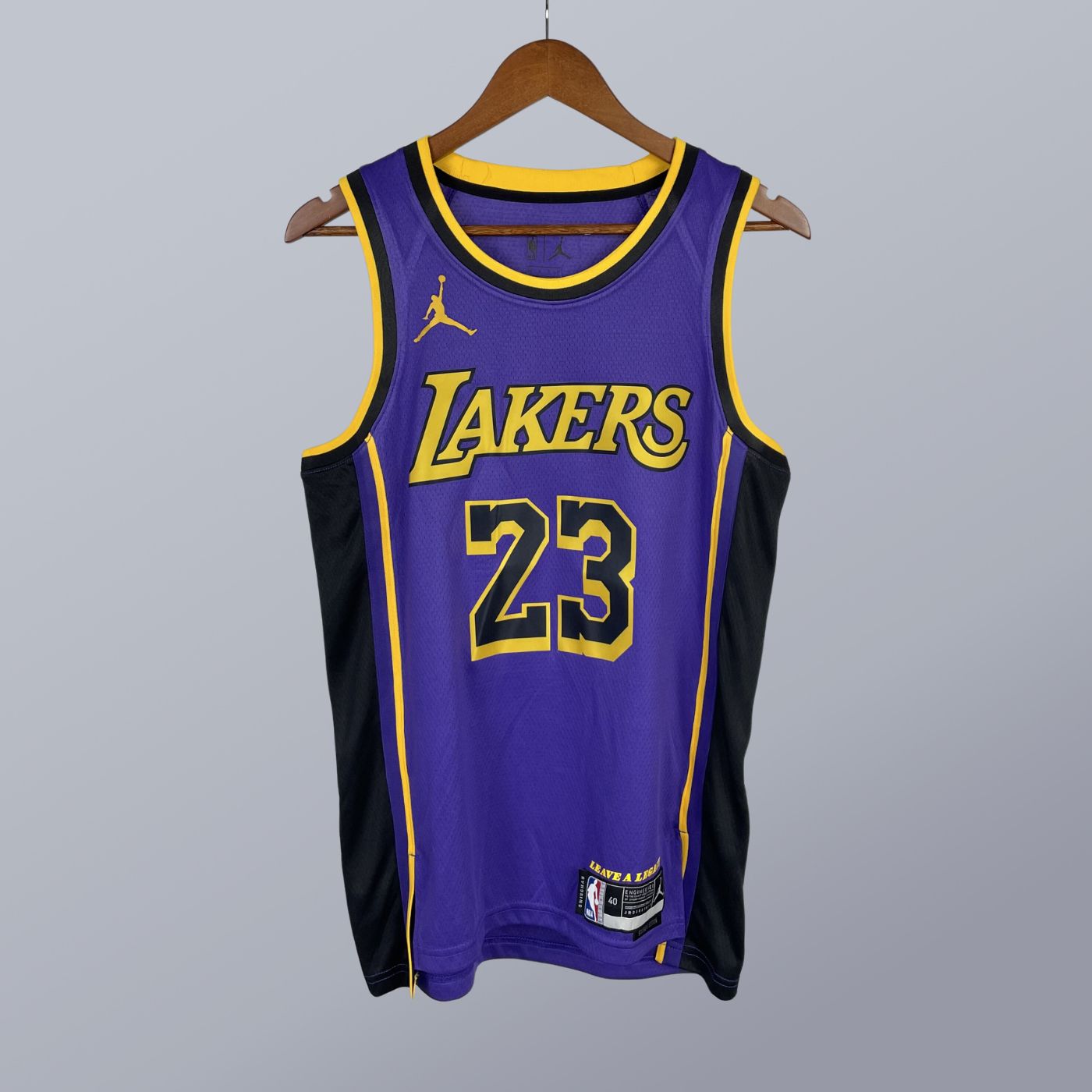 LeBron James - Lakers Jersey - Statement Edition Swingman 2023/24
