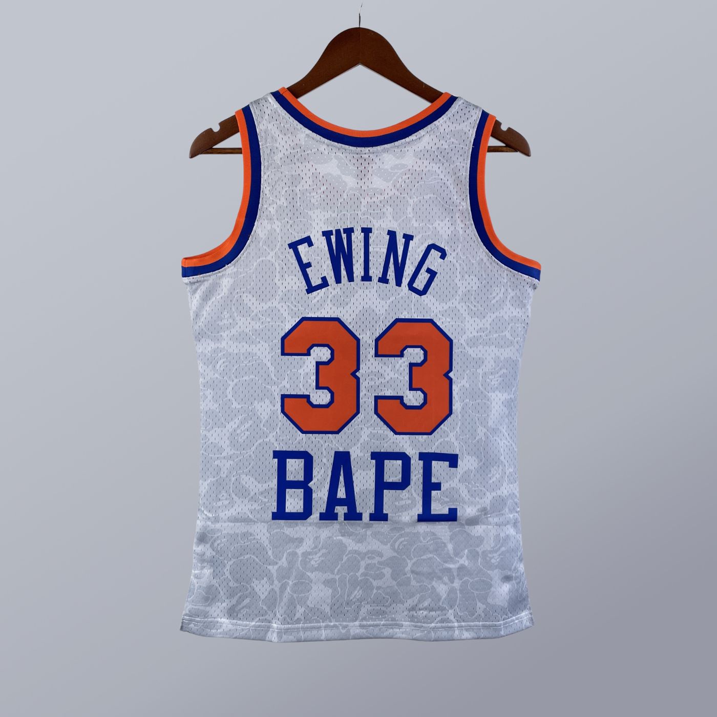 Patrick Ewing - Knicks Jersey - BAPE x Hardwood Classics 1991/92 Swingman Blanca