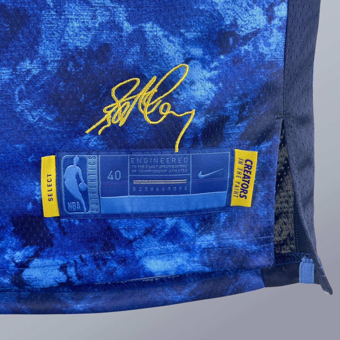 Stephen Curry - Warriors Jersey - Select Series Authentics 2023