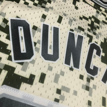 Tim Duncan - Spurs Jersey - Hardwood Classics 2013/14 Swingman Pixel Cream